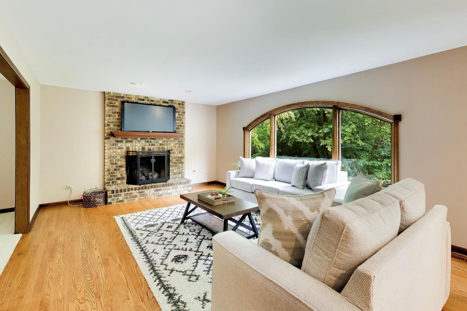 2302 Lisa Court