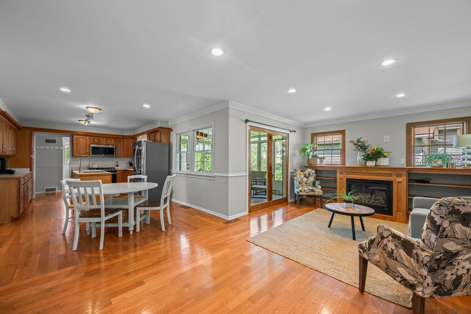 530 PINECROFT Drive