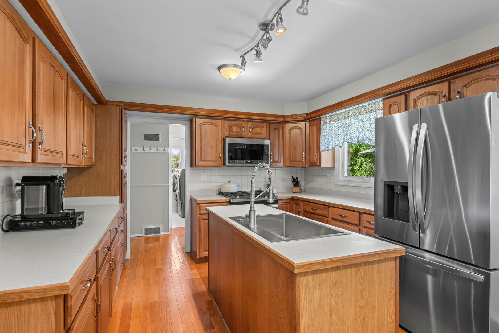530 PINECROFT Drive