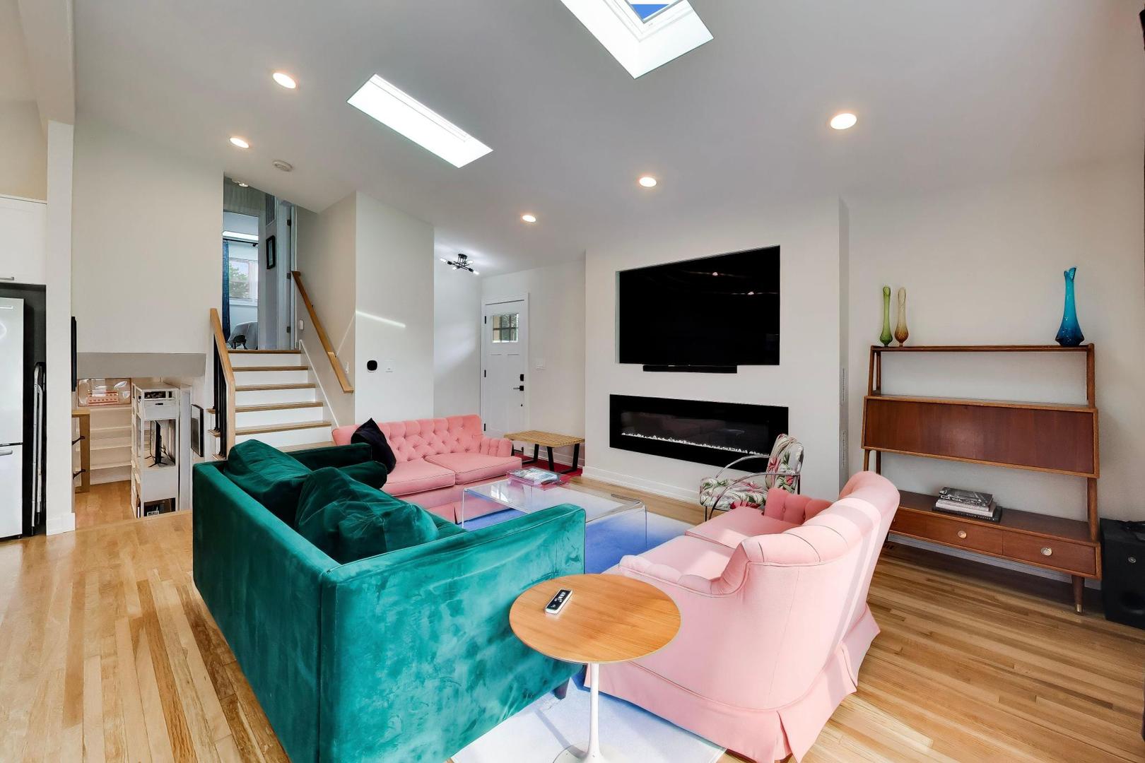3 W White Oak Street