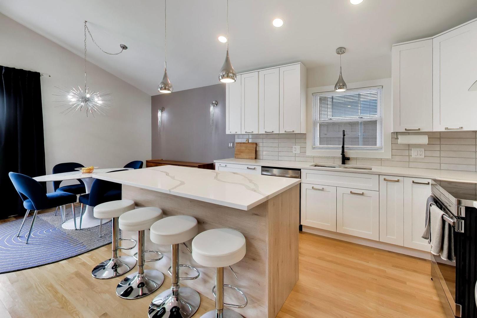 3 W White Oak Street