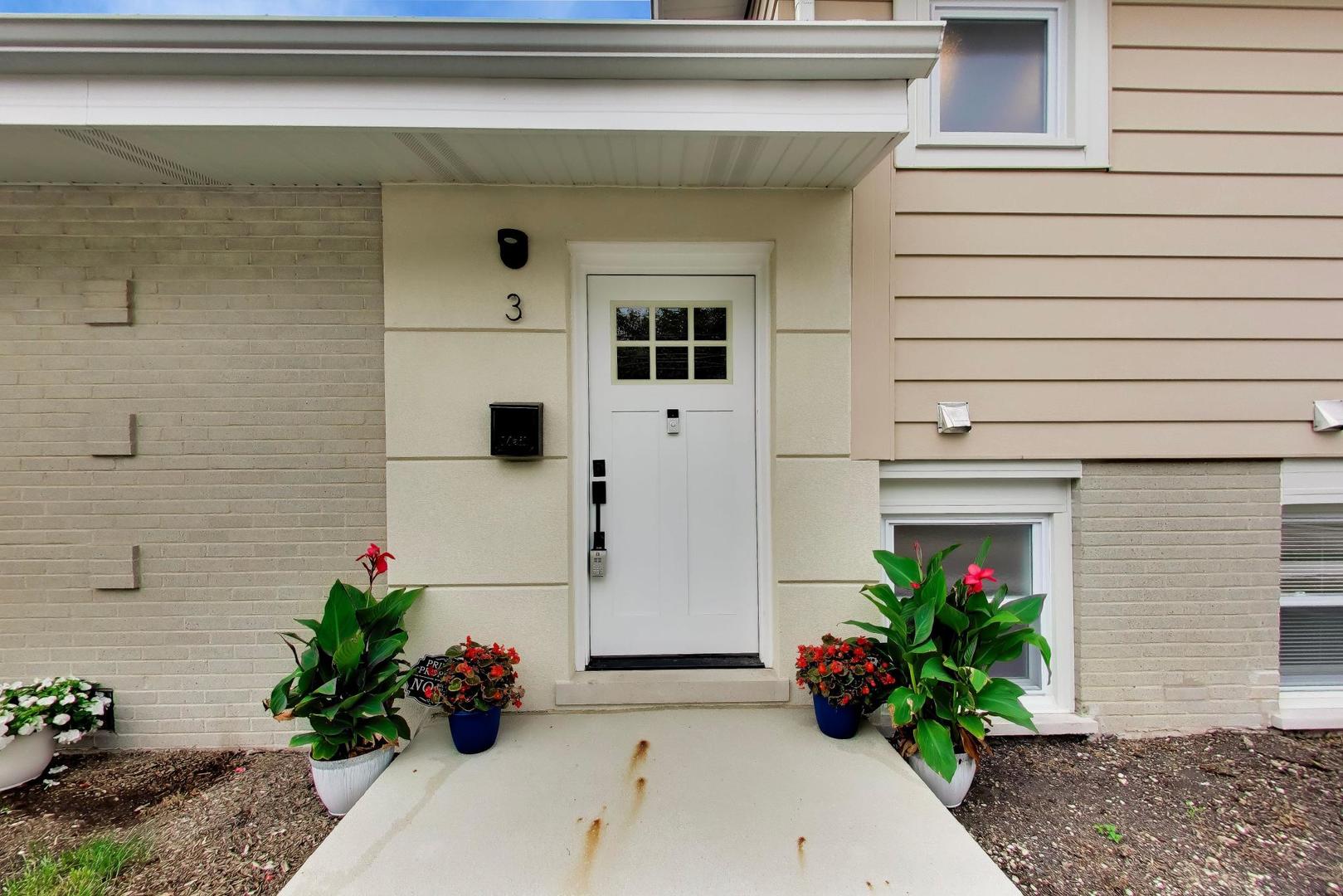 3 W White Oak Street