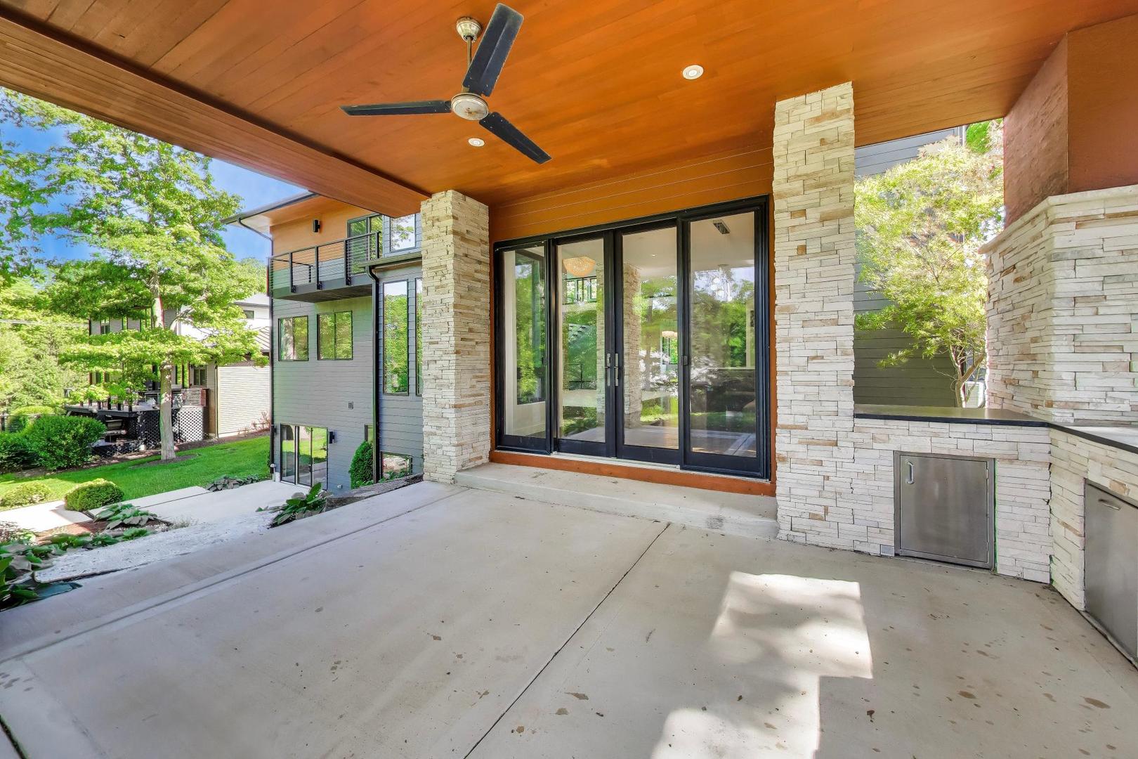 10 Picton Road