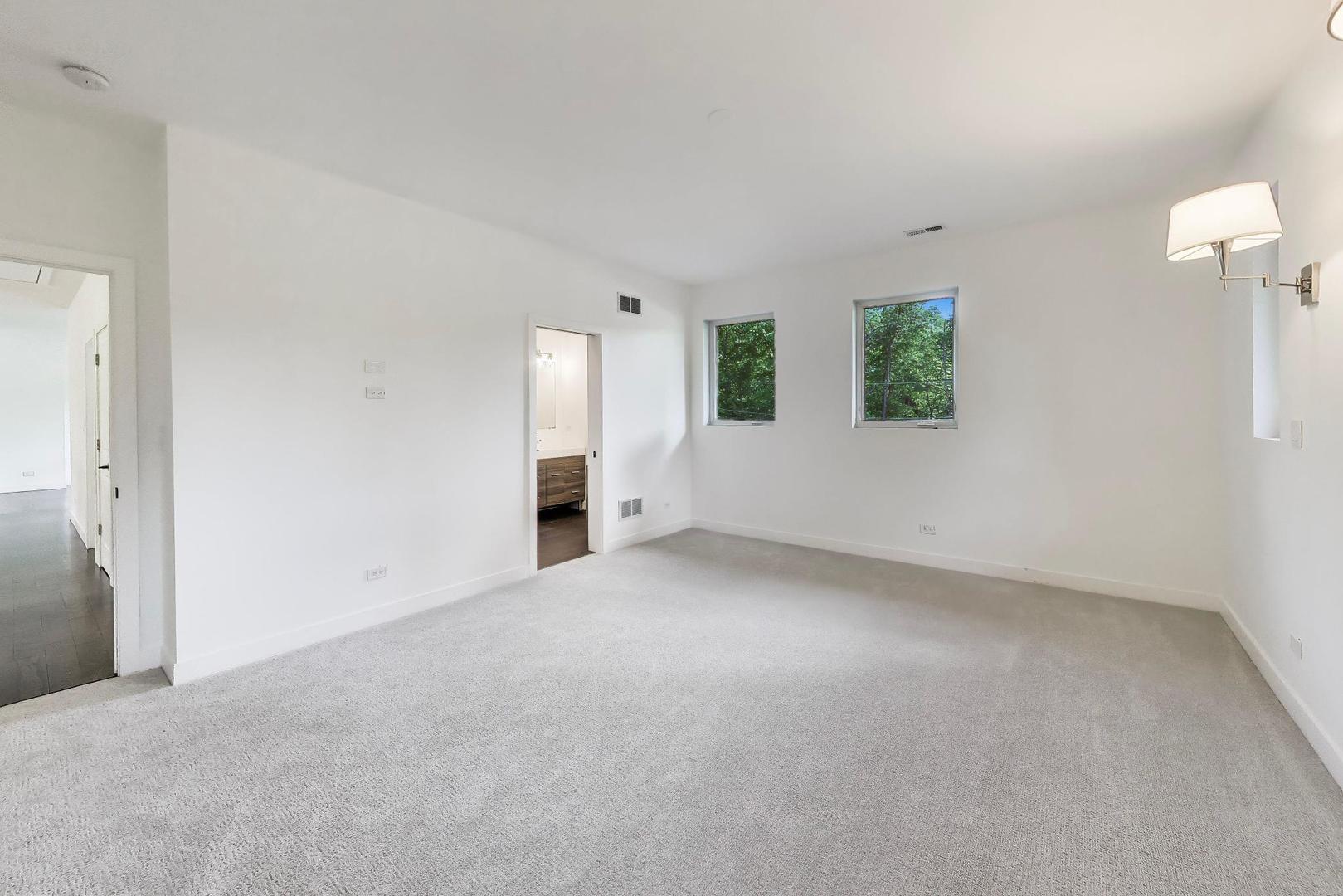 10 Picton Road