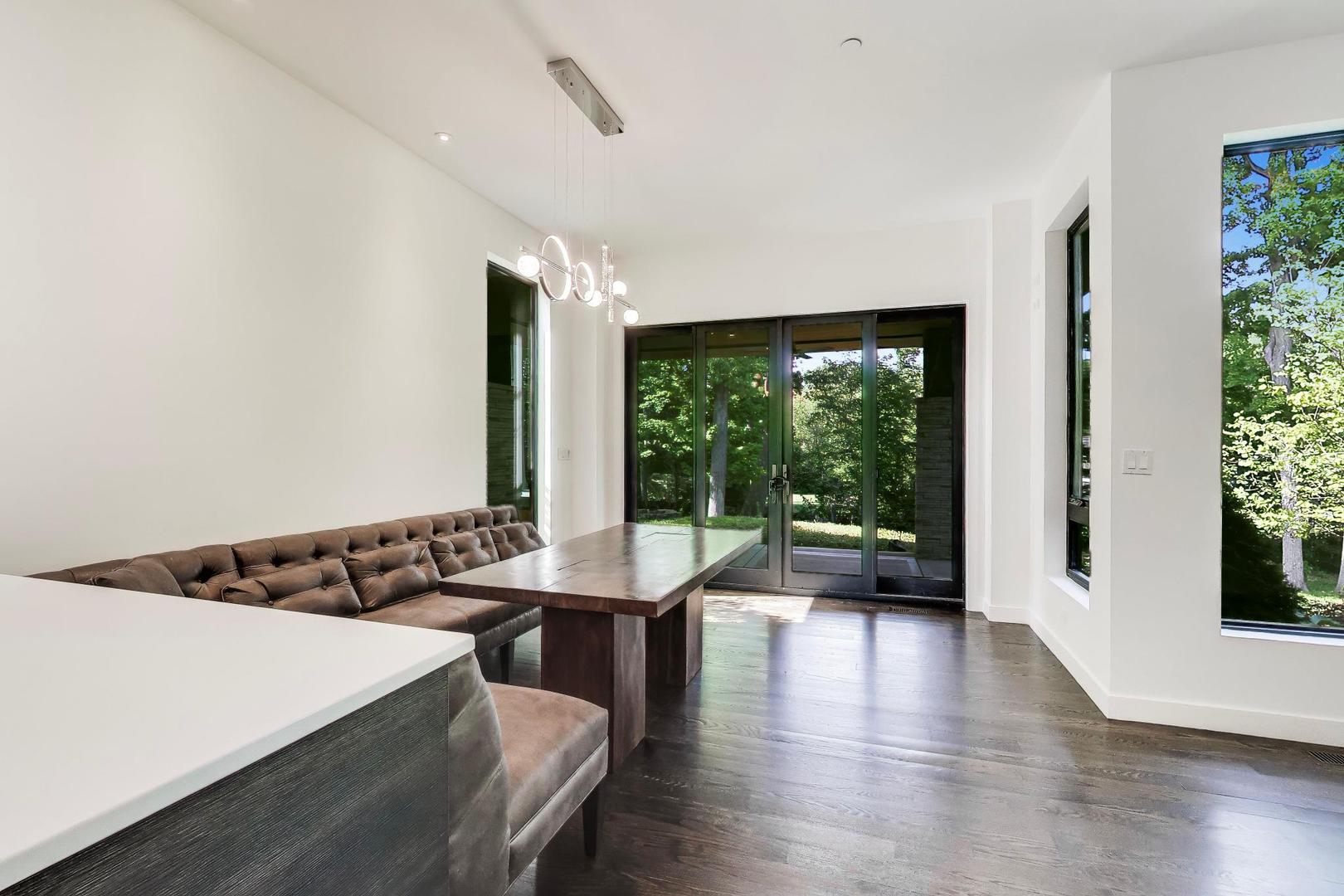 10 Picton Road