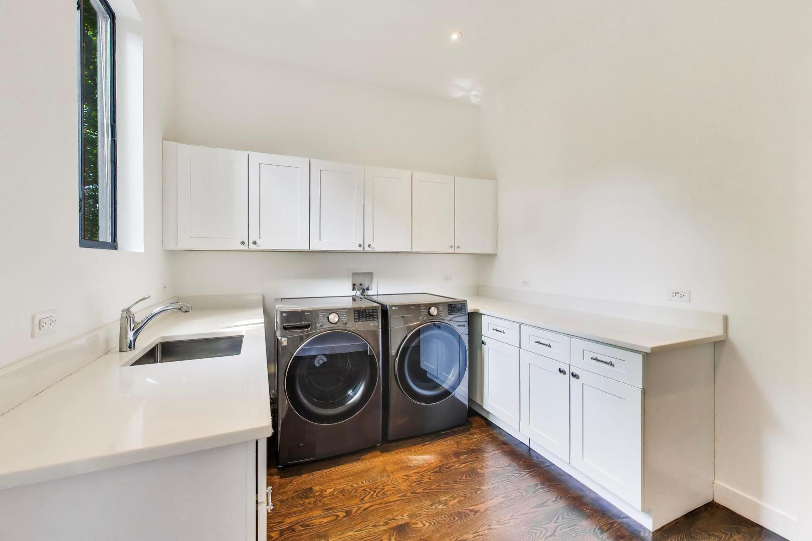 10 Picton Road