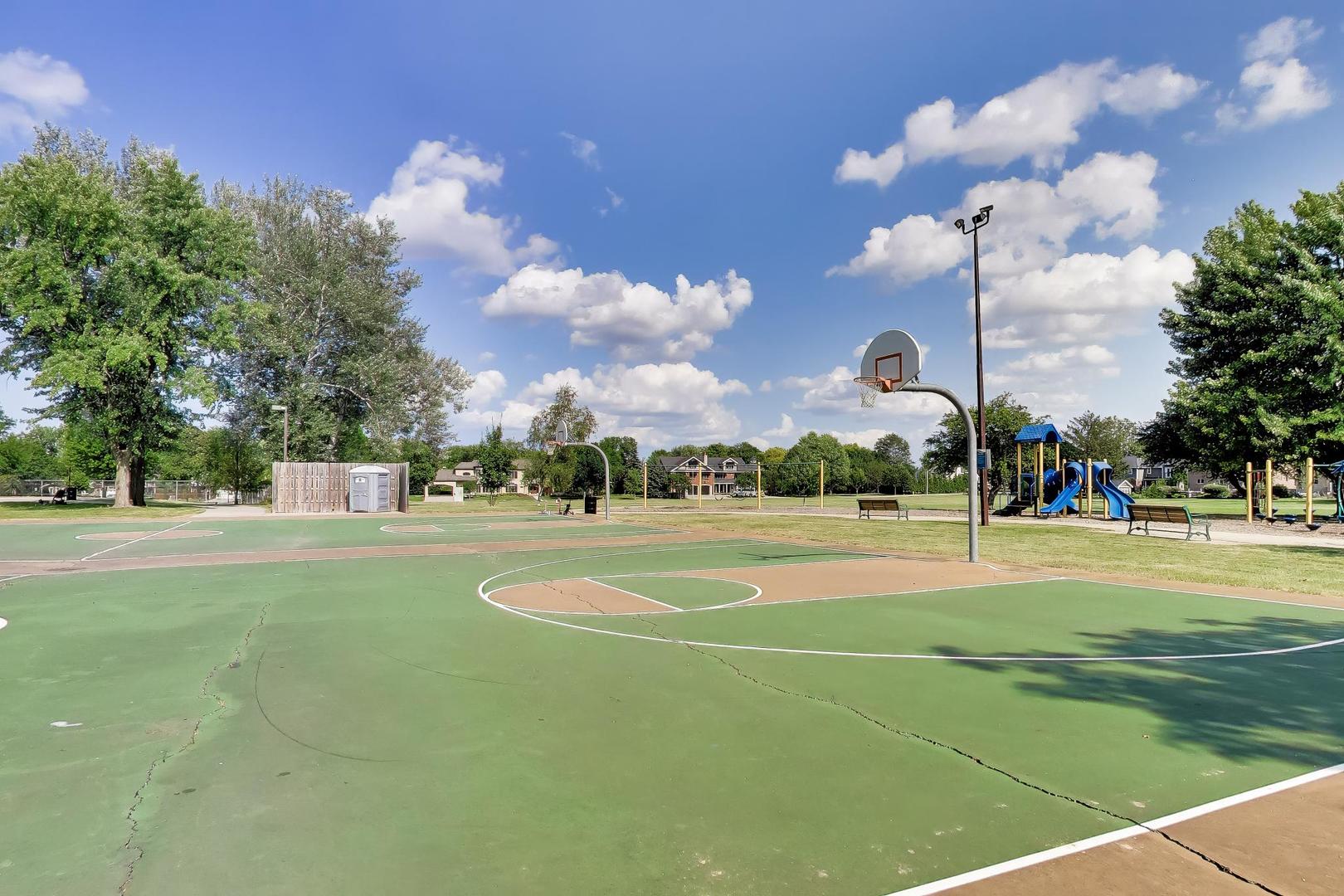 1309 S Pine Avenue