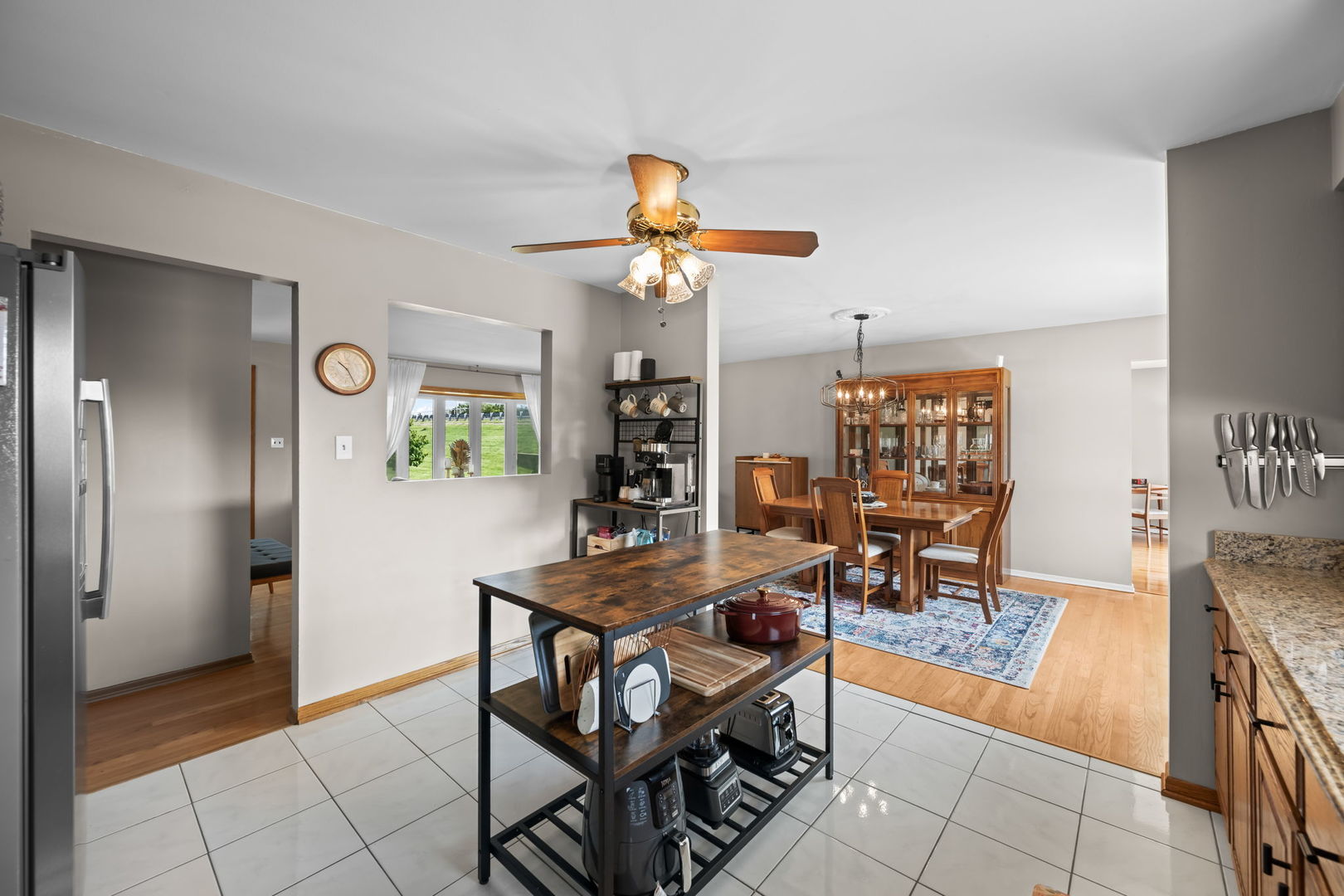 603 W Saint Aubin Drive