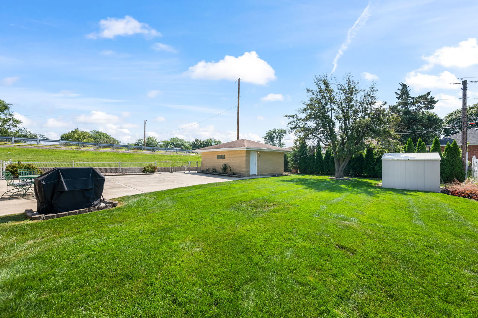 603 W Saint Aubin Drive