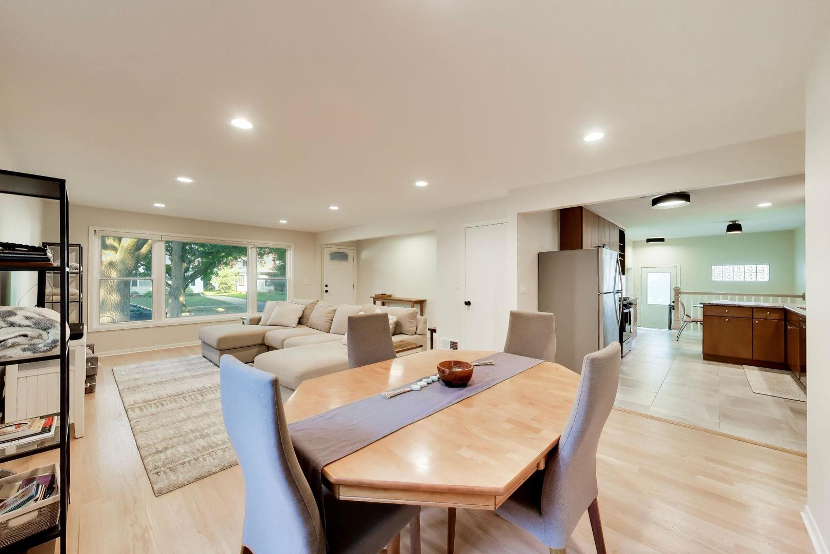 539 S Evergreen Avenue