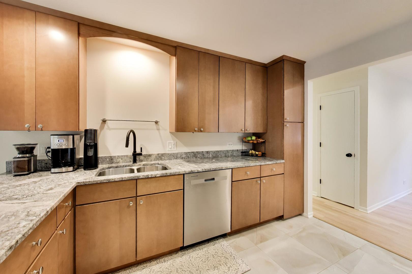 539 S Evergreen Avenue