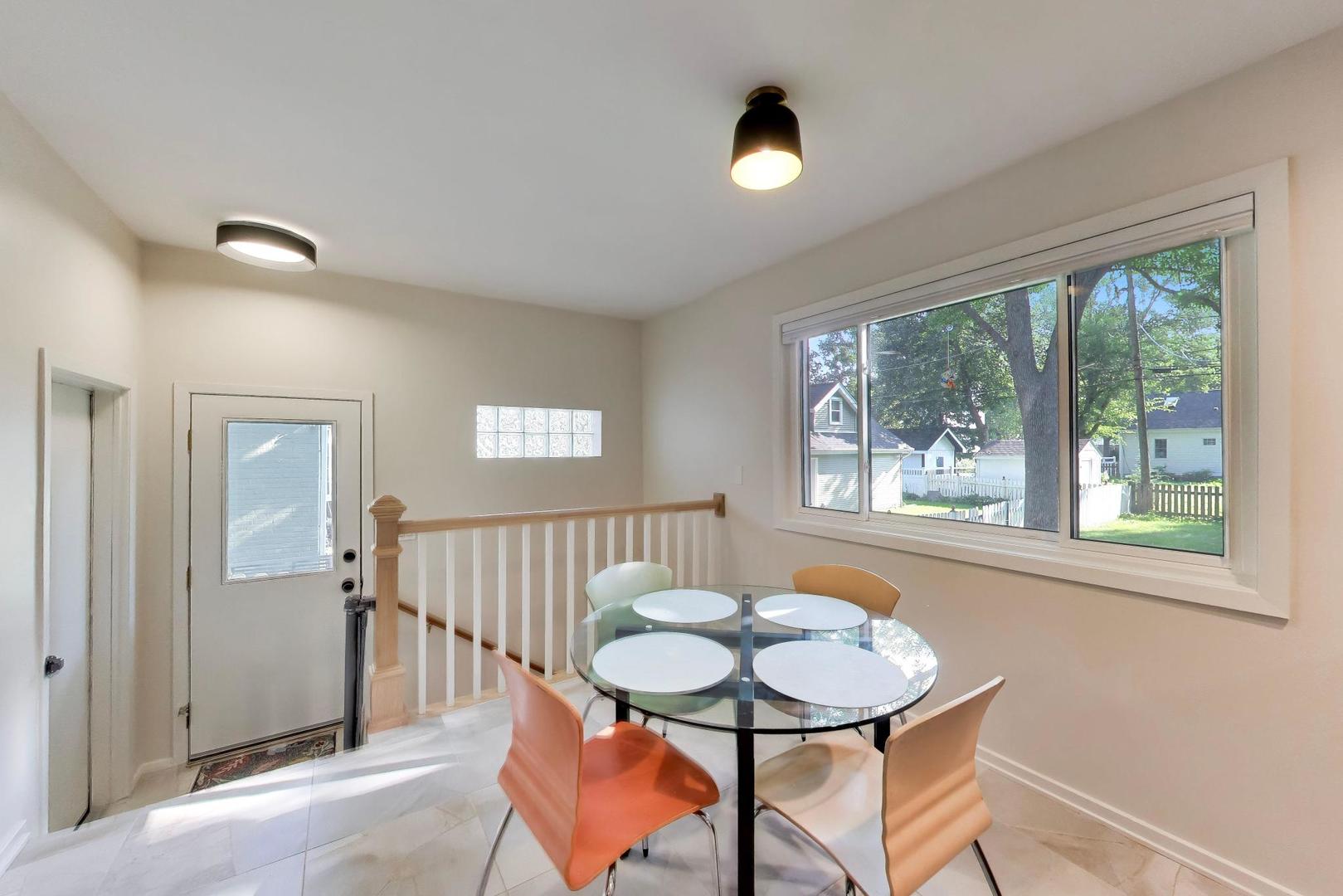 539 S Evergreen Avenue
