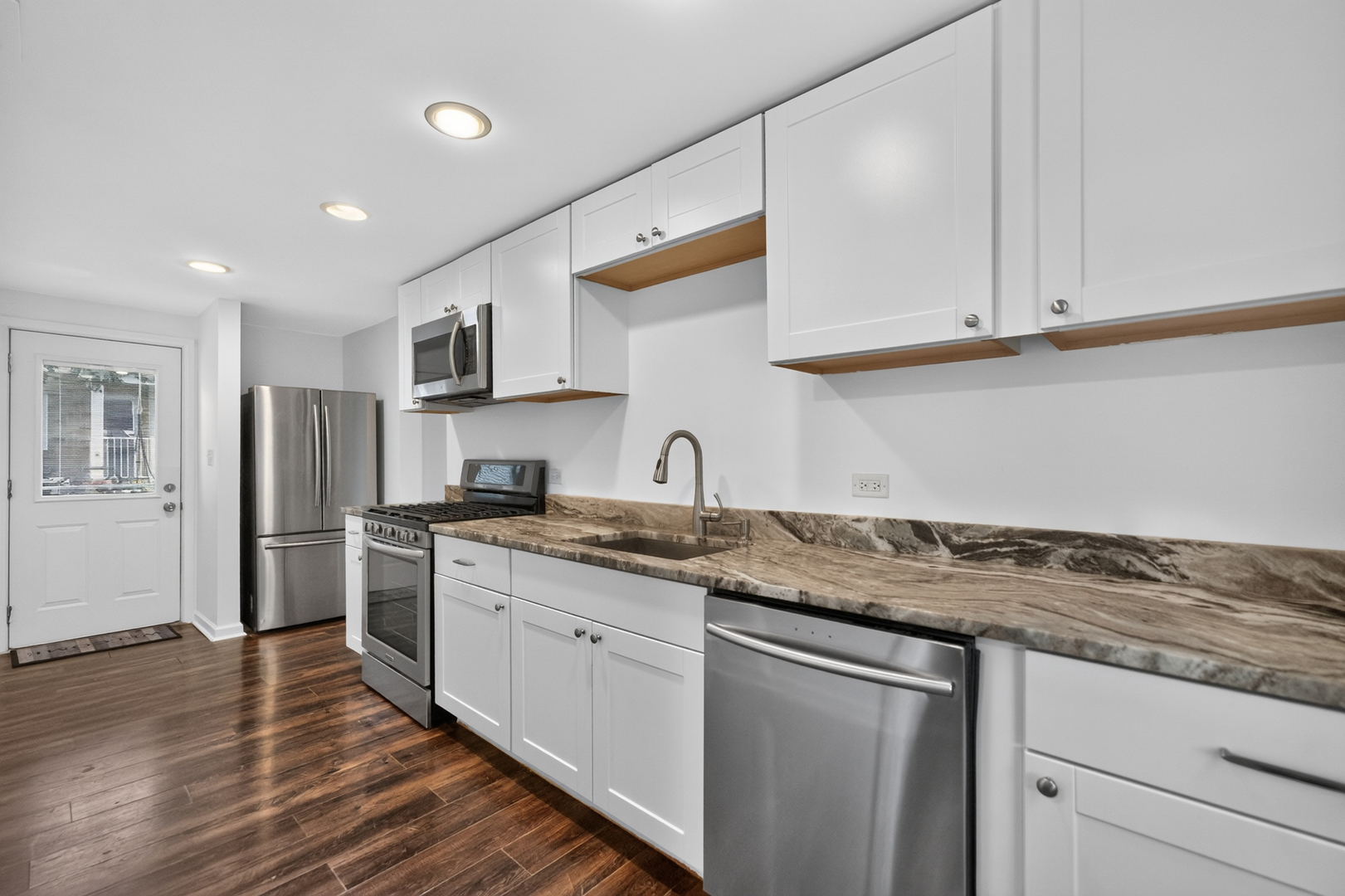 1337 Henry Street Unit: CH