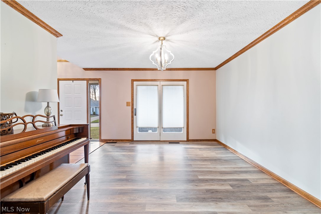 3911 Walnut Wood Way