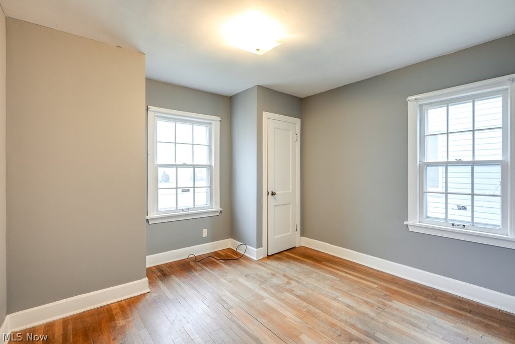 683 E Archwood Avenue