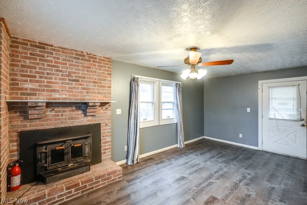 683 E Archwood Avenue