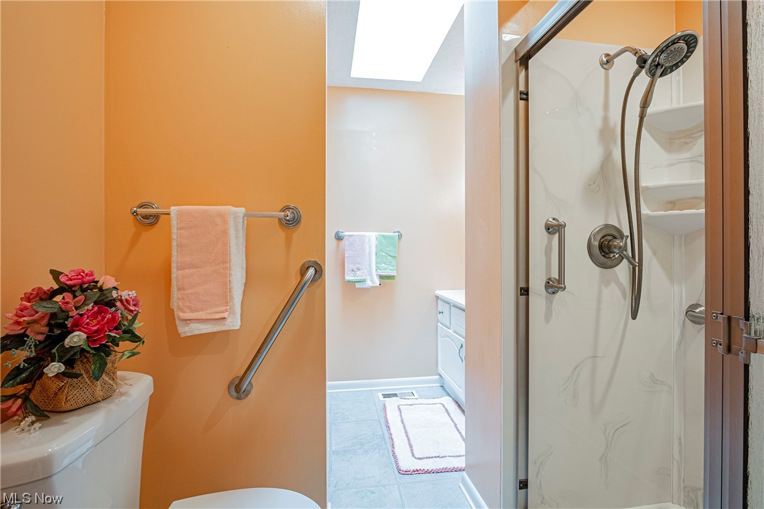 2868 Burnside Street