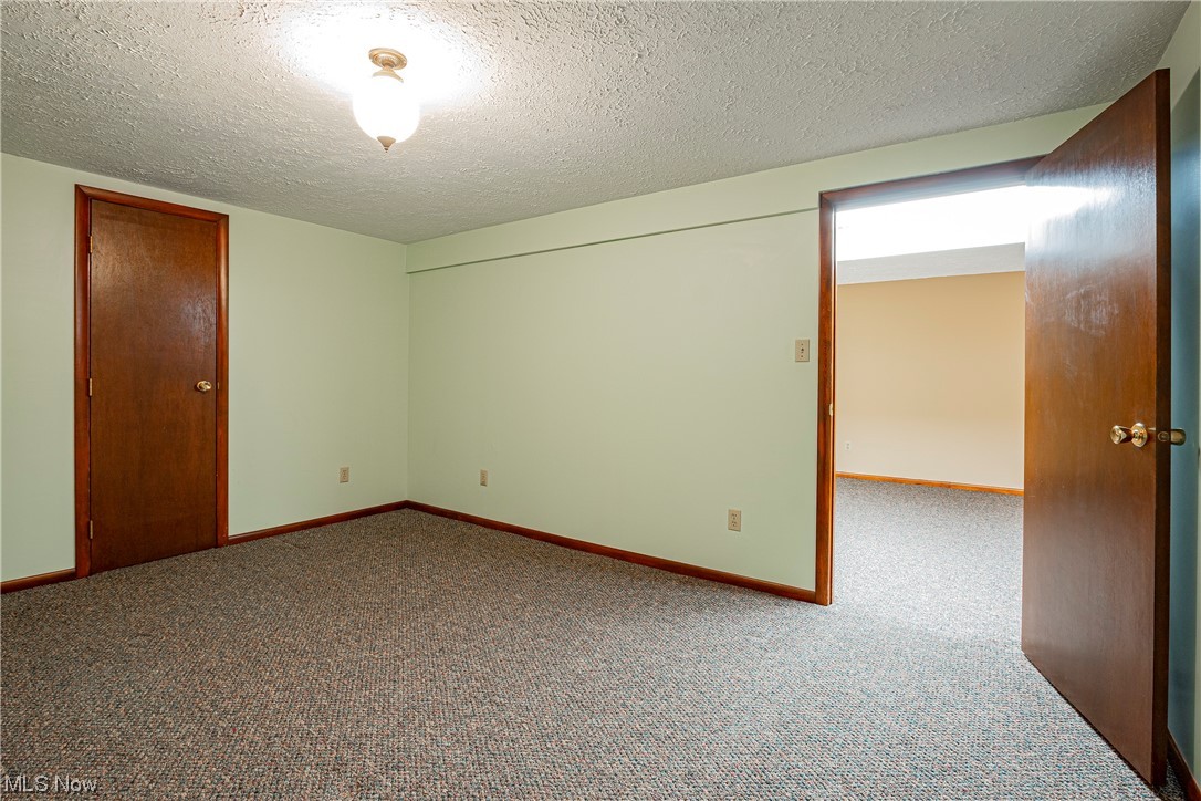 2868 Burnside Street