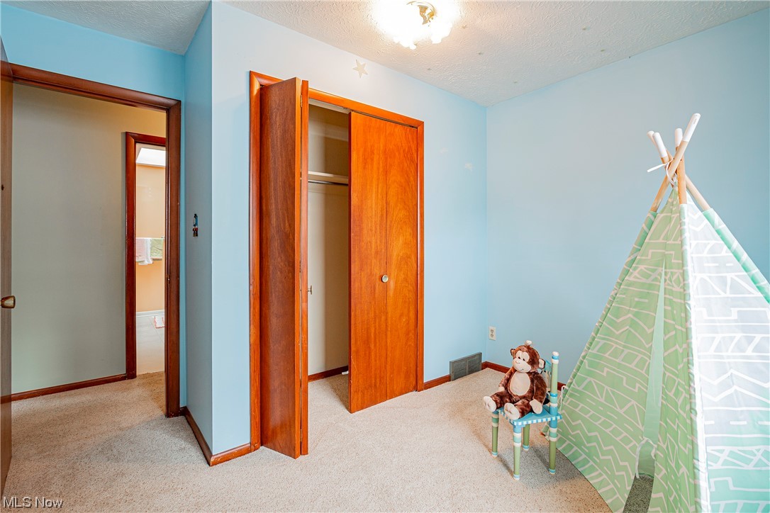 2868 Burnside Street