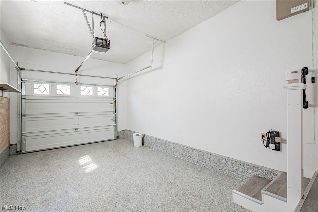 2868 Burnside Street