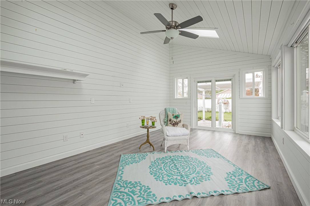 2868 Burnside Street