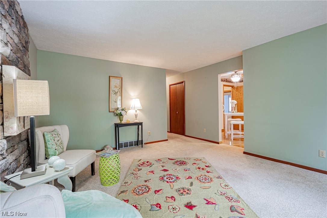 2868 Burnside Street