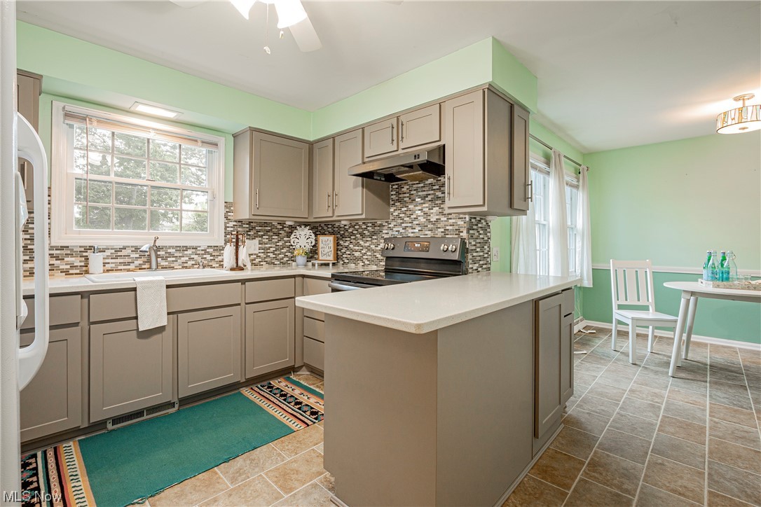 4607 Woodside Avenue NW