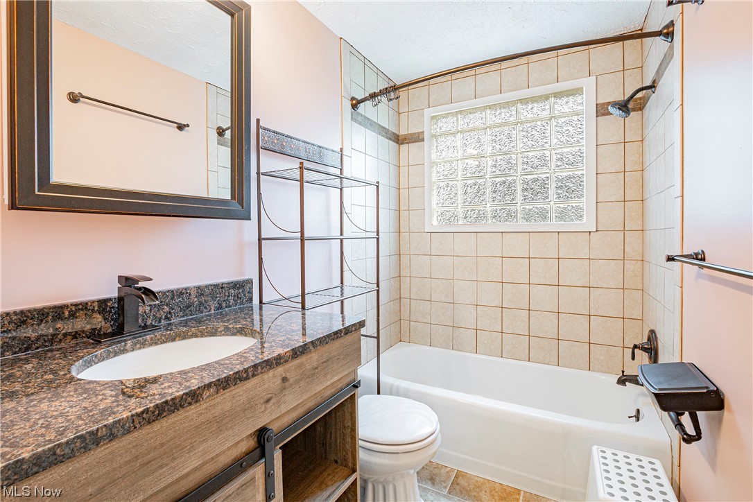 4607 Woodside Avenue NW