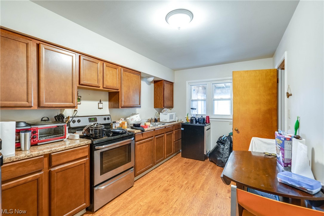 2579-2581 Benton Avenue