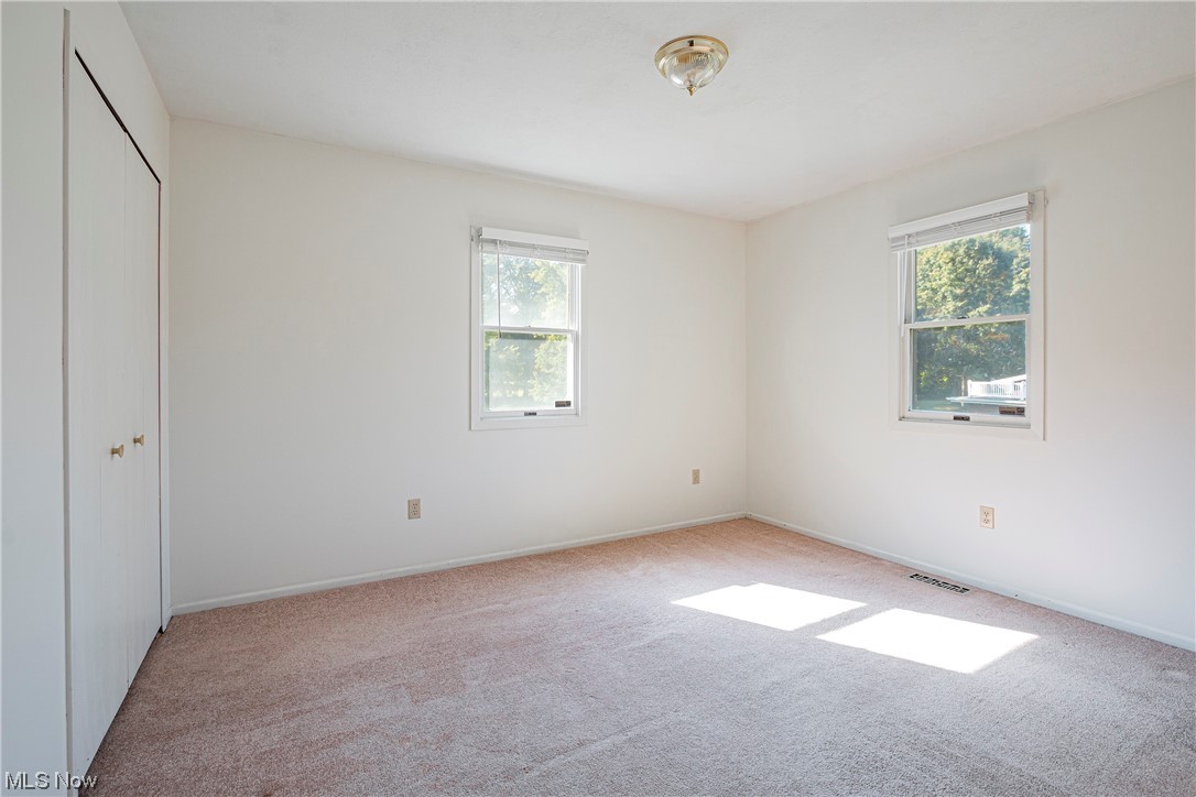 806 E Cassell Avenue