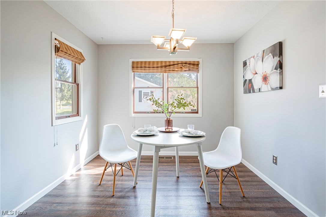 806 E Cassell Avenue