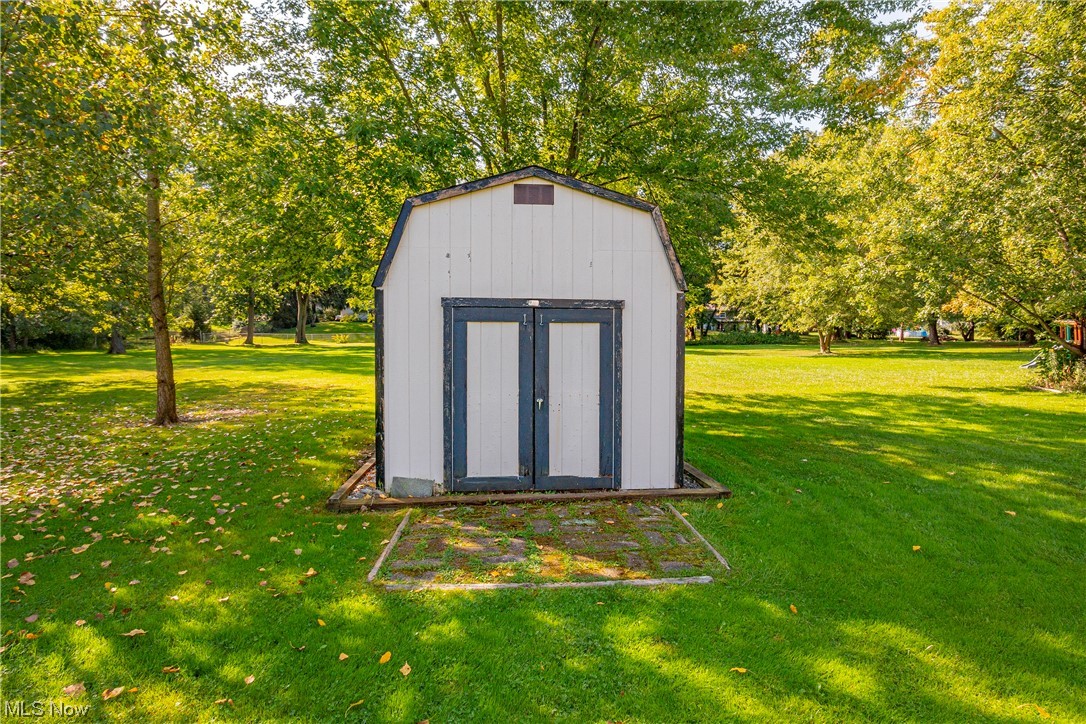 806 E Cassell Avenue