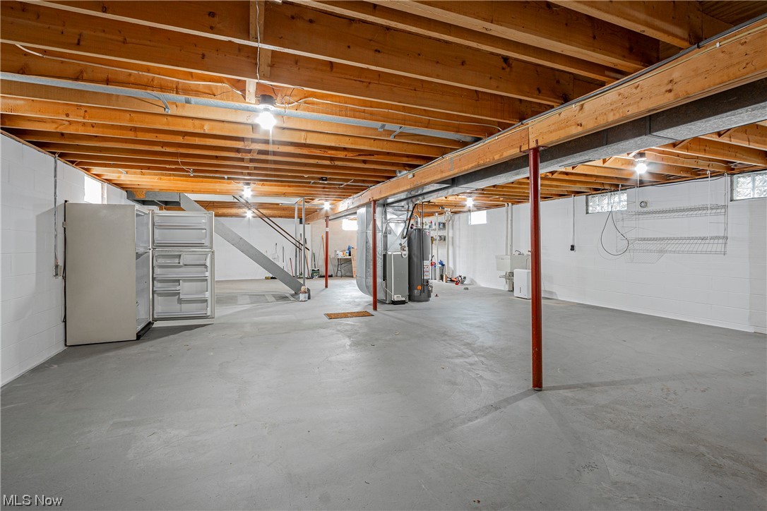 806 E Cassell Avenue