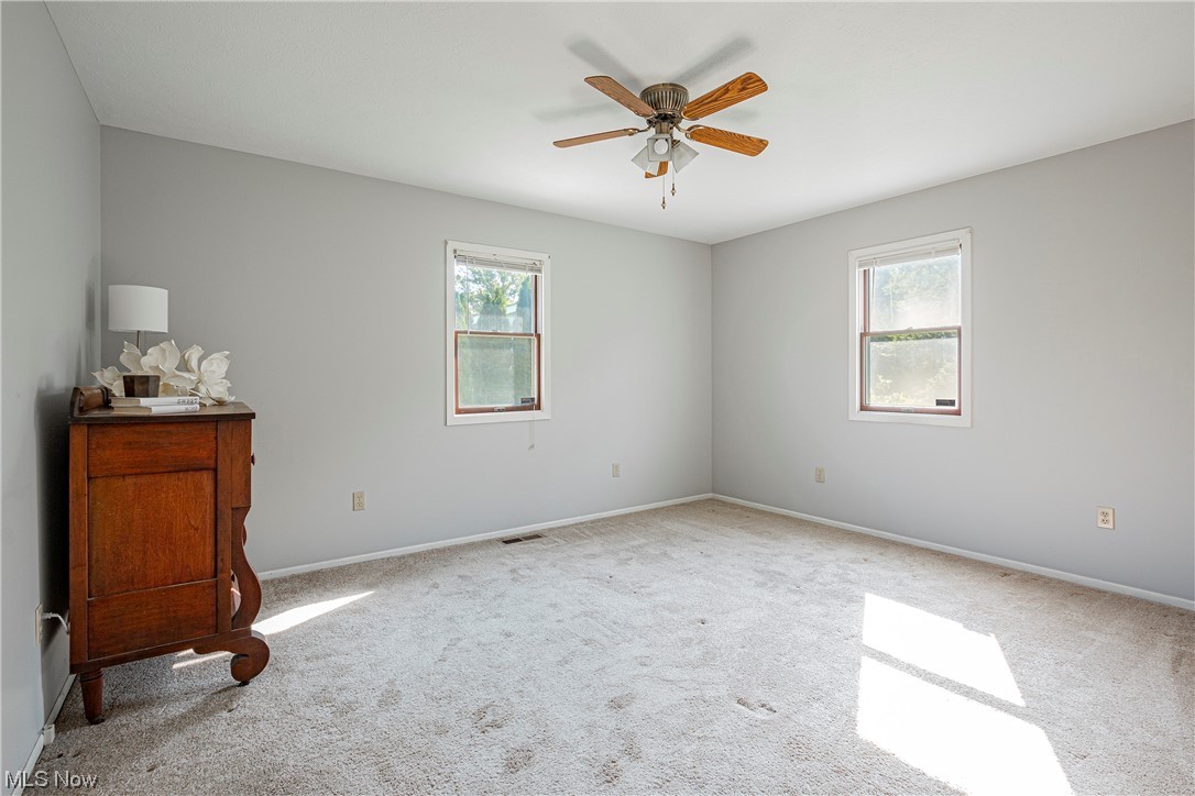 806 E Cassell Avenue