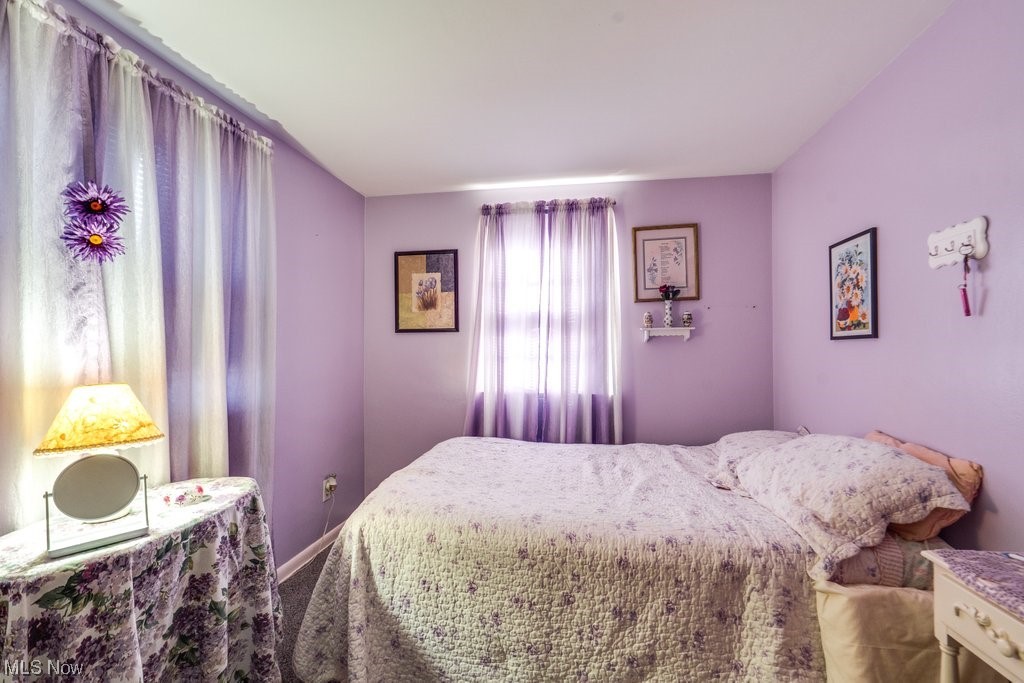 1391 Freedom Avenue S