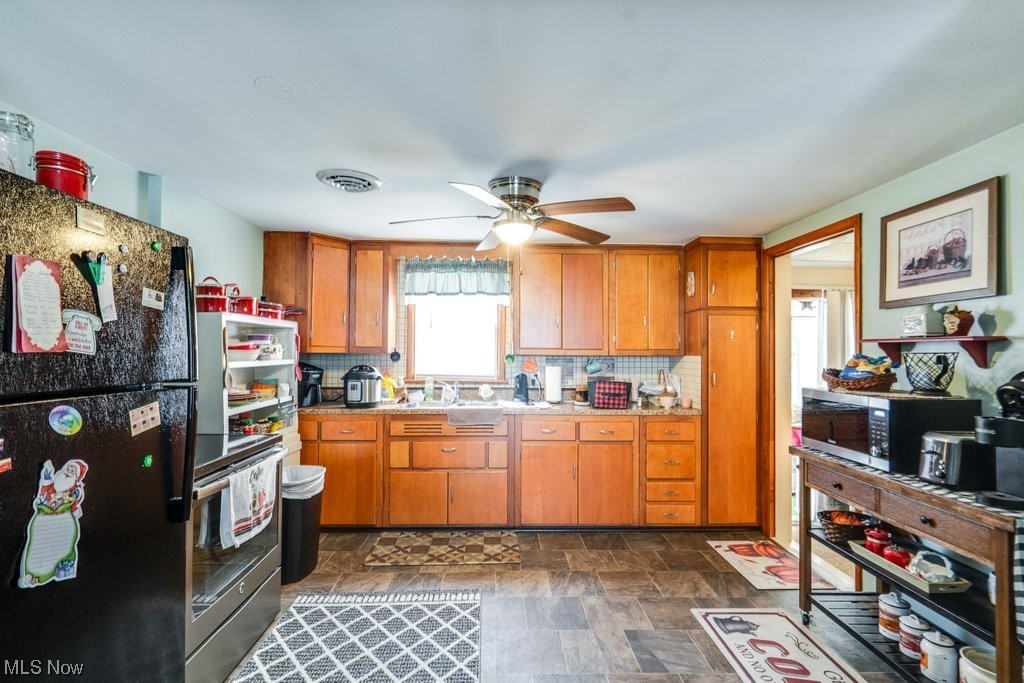 1391 Freedom Avenue S