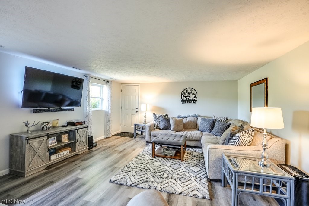 3368 Genoa Avenue SW