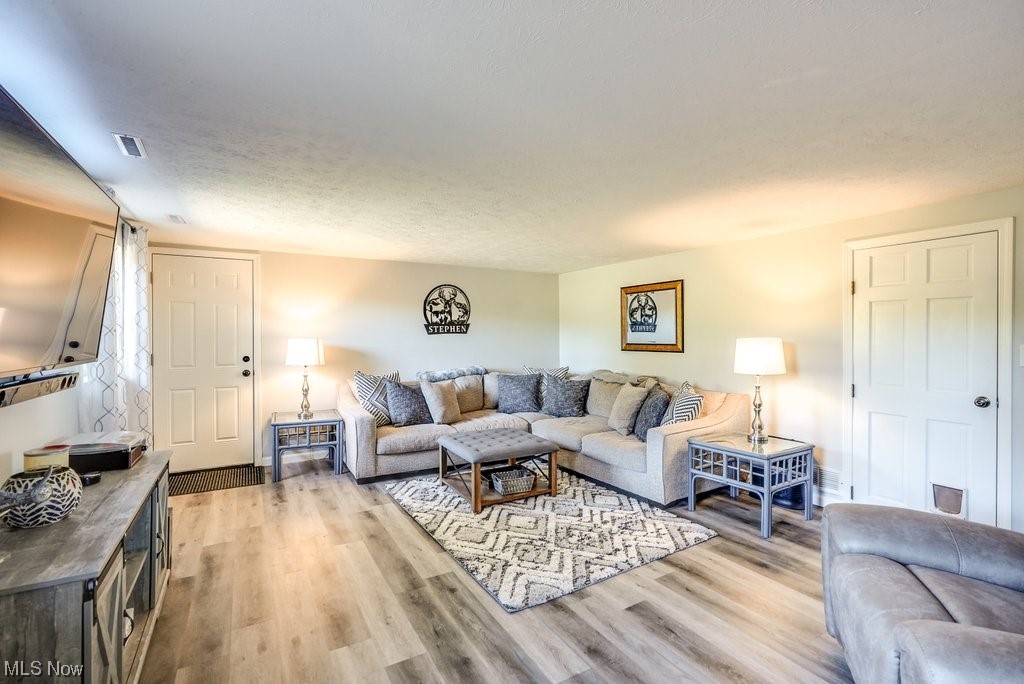 3368 Genoa Avenue SW