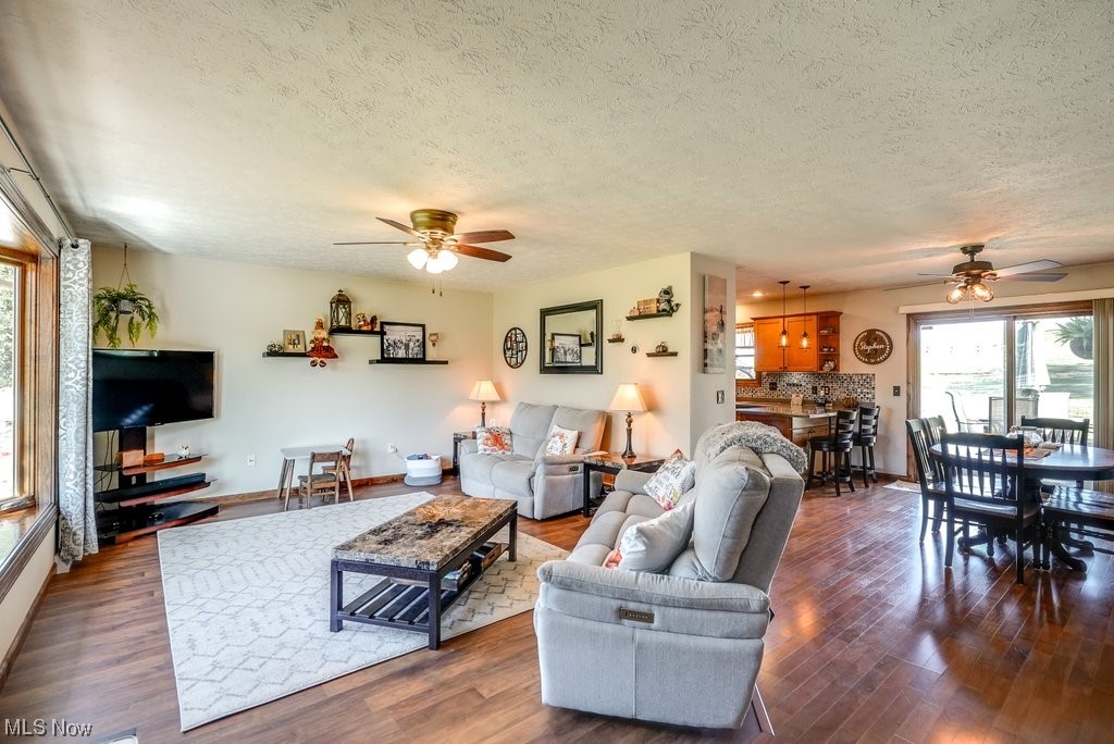 3368 Genoa Avenue SW