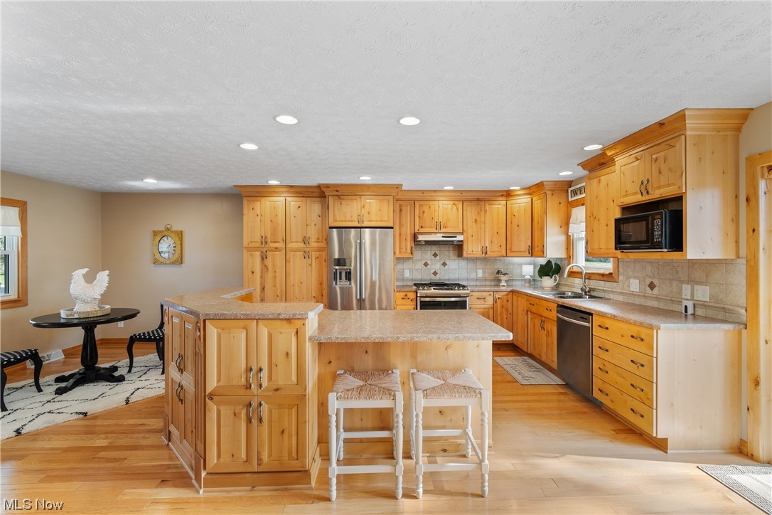 3052 Lee Knoll Street