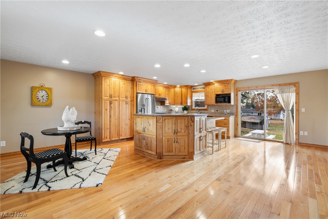 3052 Lee Knoll Street