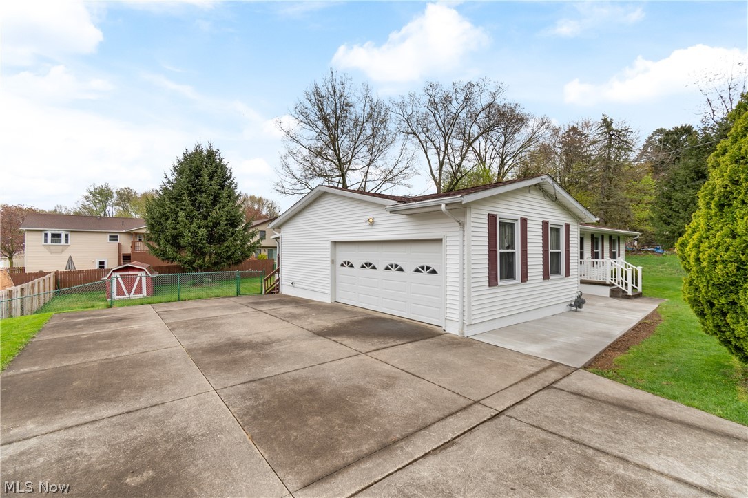 2225 Delaware Avenue