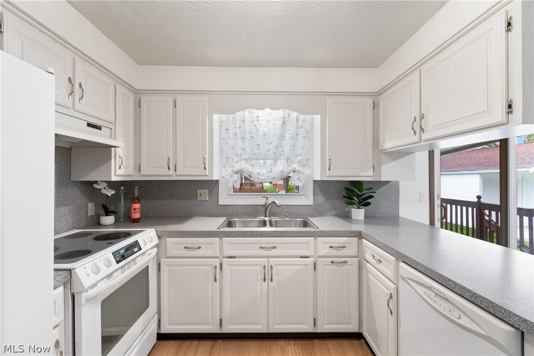 2225 Delaware Avenue