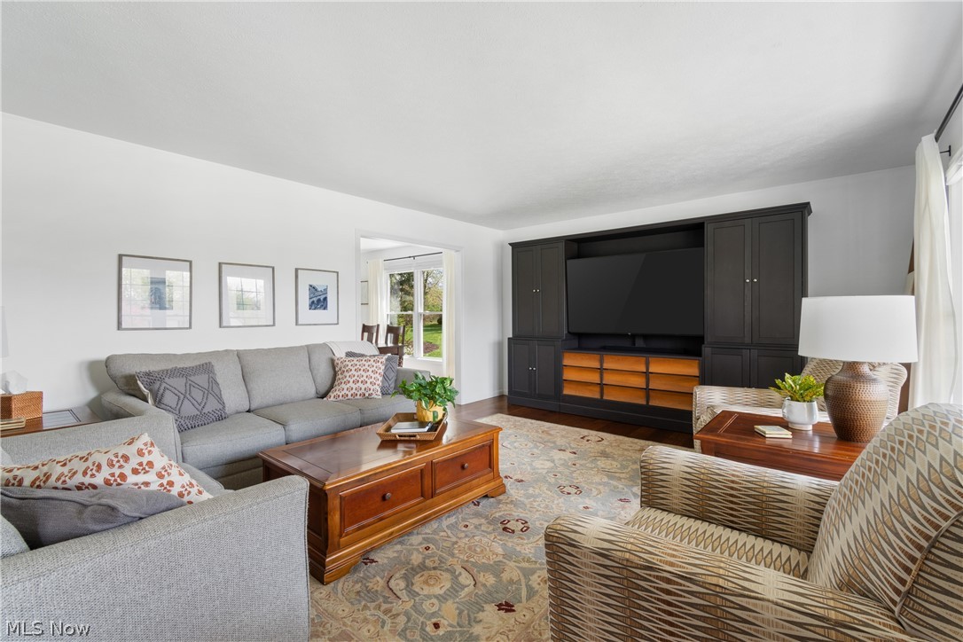 6669 Arlington Drive