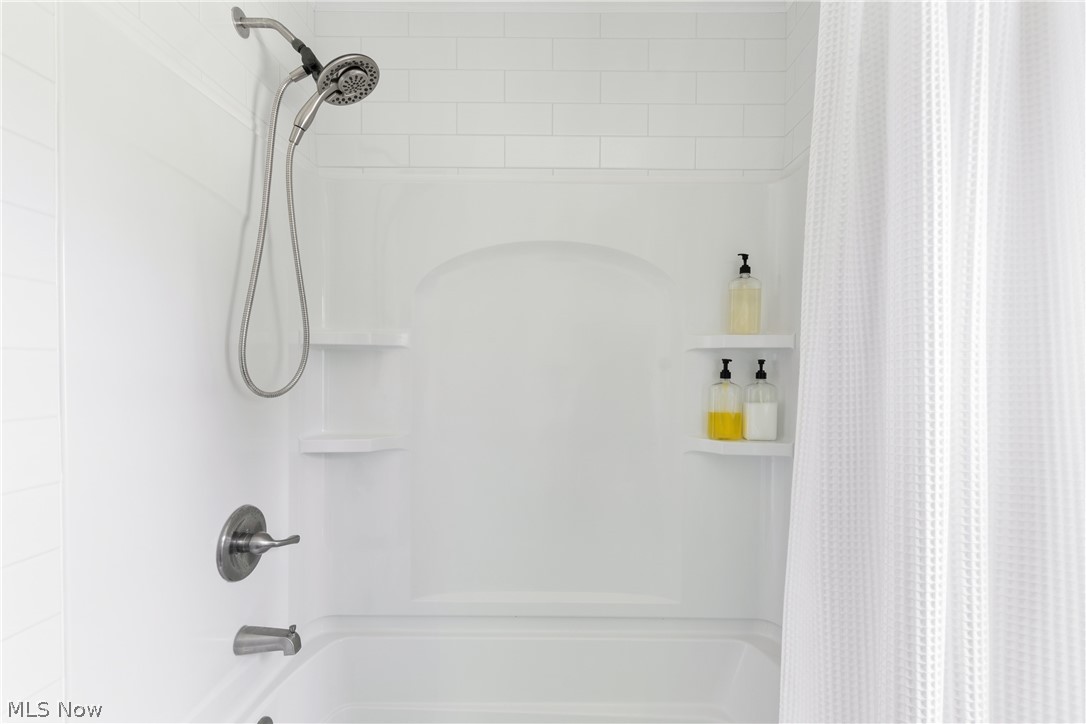 6669 Arlington Drive