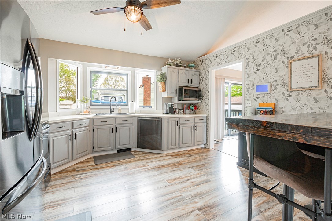 2159 Field Circle Avenue