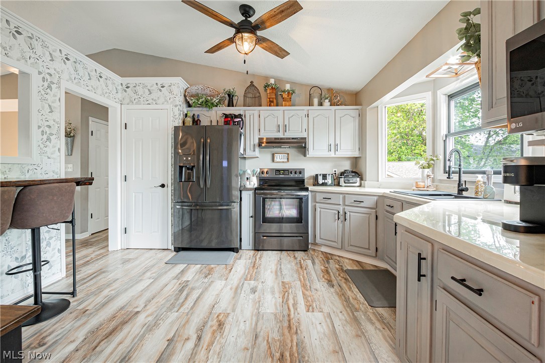 2159 Field Circle Avenue