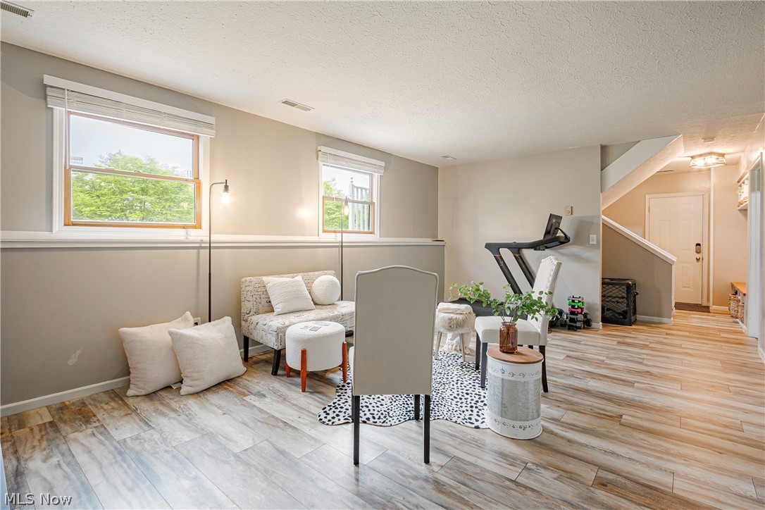 2159 Field Circle Avenue