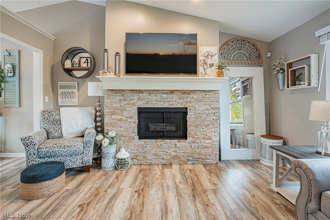 2159 Field Circle Avenue