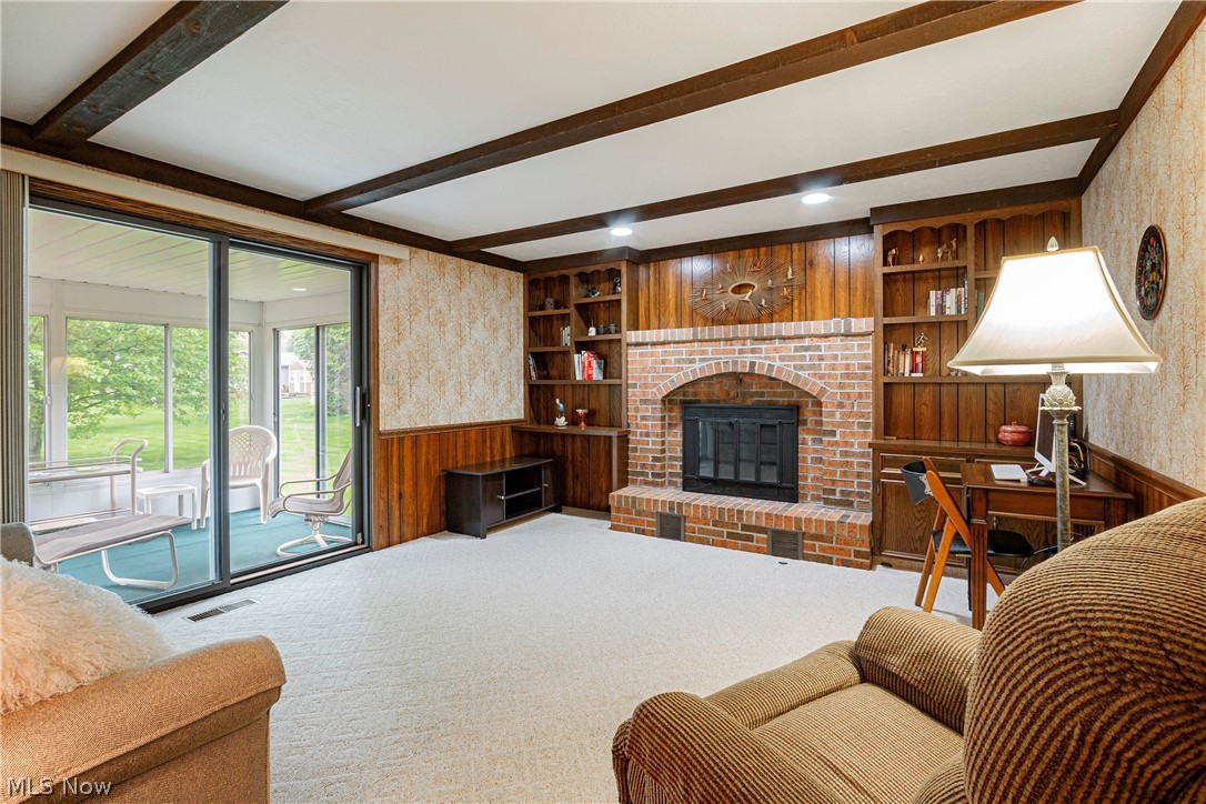 3191 Laurelridge Street NW